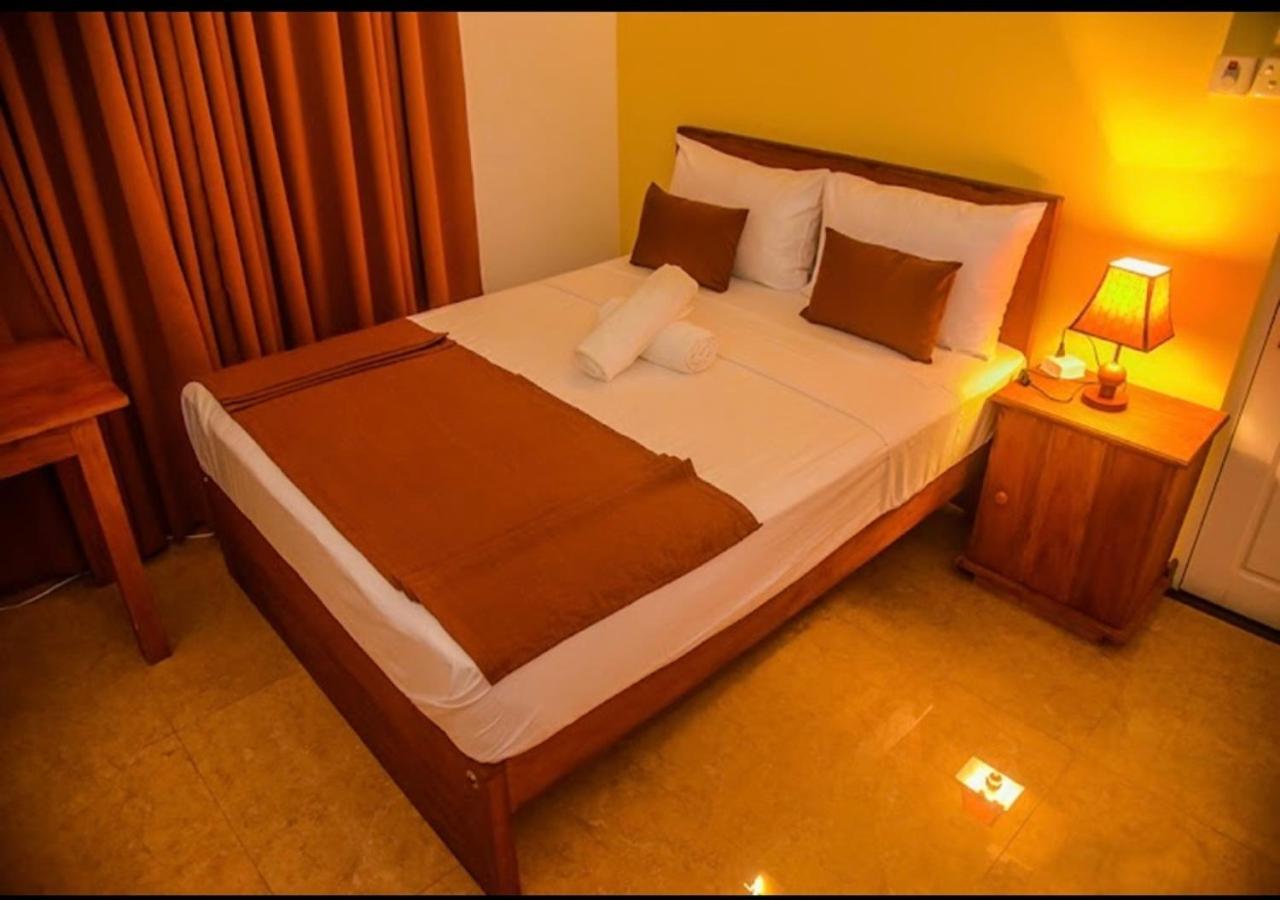 Ace Boutique Airport Otel Katunayaka Dış mekan fotoğraf
